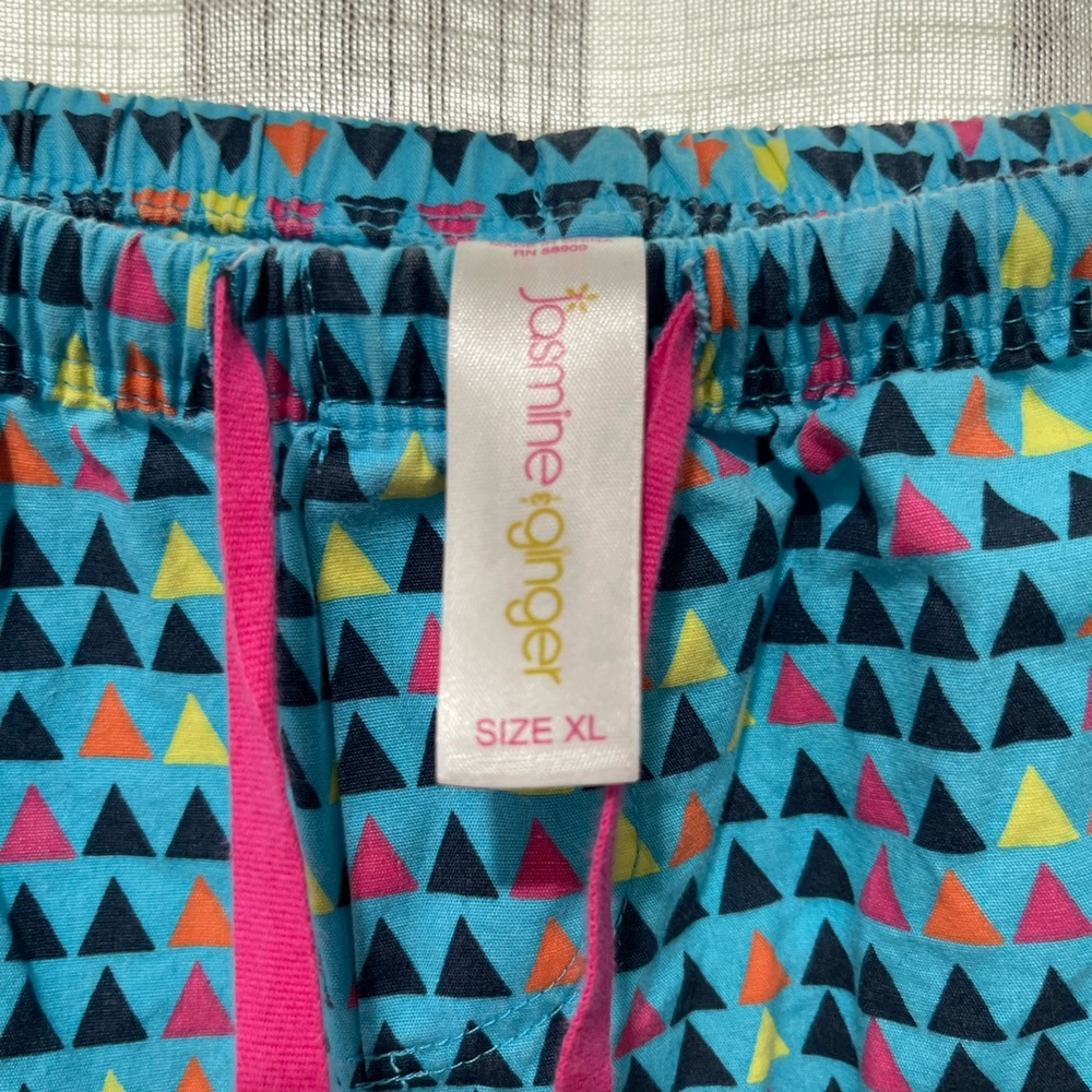 Jasmine & Ginger Teal and Pink Geometric Sleep Shorts - Picture 3 of 4